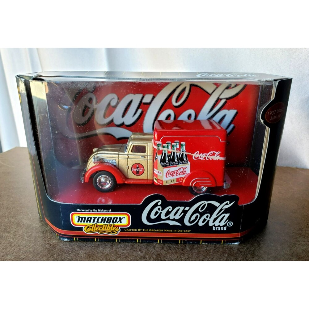 1998 Matchbox 1937 DODGE AIRFLOW Red/Gold COCA COLA Brand COLLECTIBLE 1:43 37972